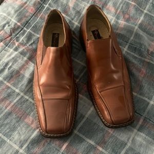 Cleaning out the closet. Used in god condition